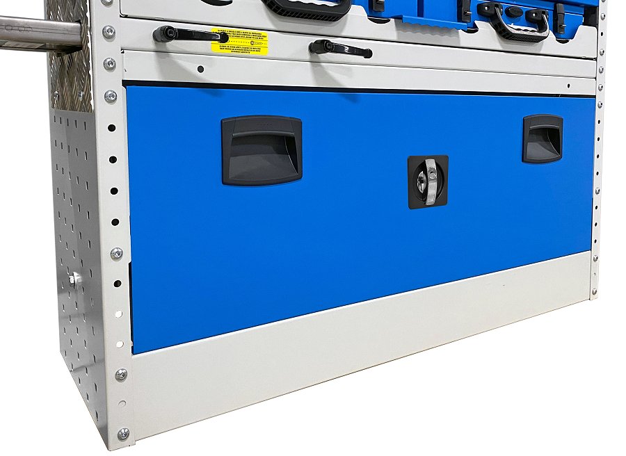 01 Antina inferiore con chiave Svizzera