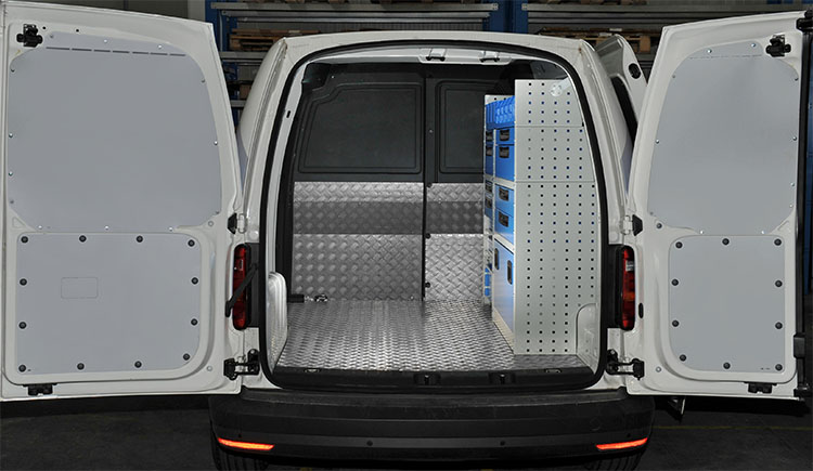 01 Caddy con arredo Syncro Svizzera