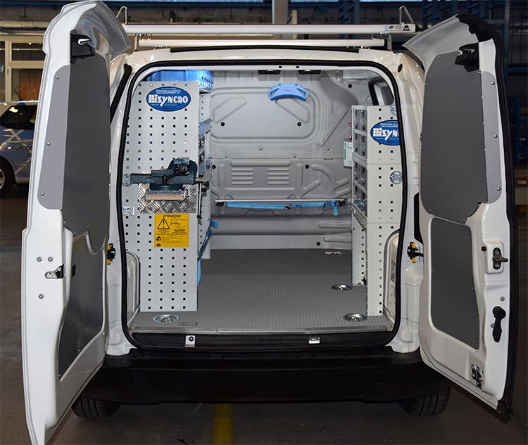 01 Fiorino allestito con arredi Syncro Ultra Svizzera