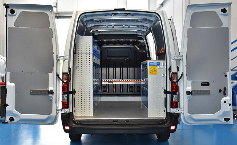 01 Master con arredo Syncro Svizzera