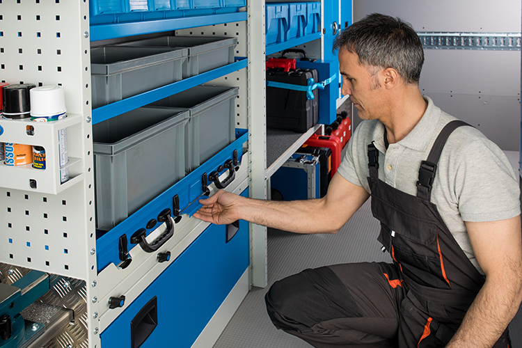 01 Vassoio estraibile portavaligetta Svizzera