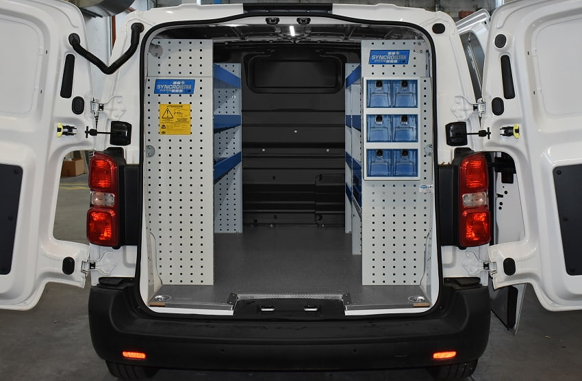 01 allestimento furgone officina opel vivaro 2019 Syncro Svizzera