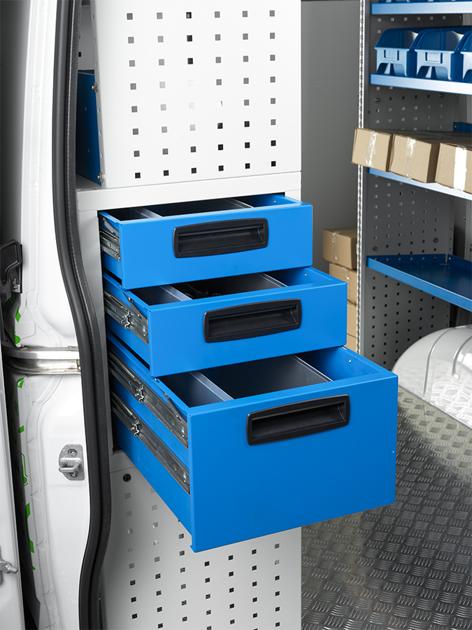 01 cassettiera ad estrazione laterale con accesso dal portellone laterale Syncro Svizzera