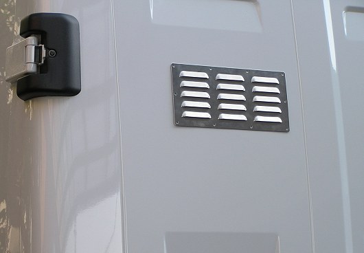 01 griglia di ventilazione per furgoni da Syncro Svizzera