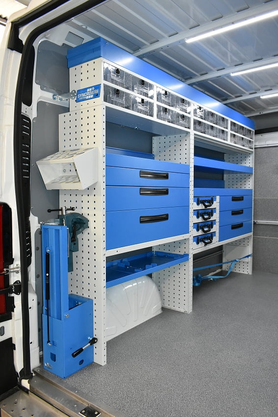 02 Boxer con cassetti metallici e trasparenti fermavaligie e portamorsa Syncro Svizzera