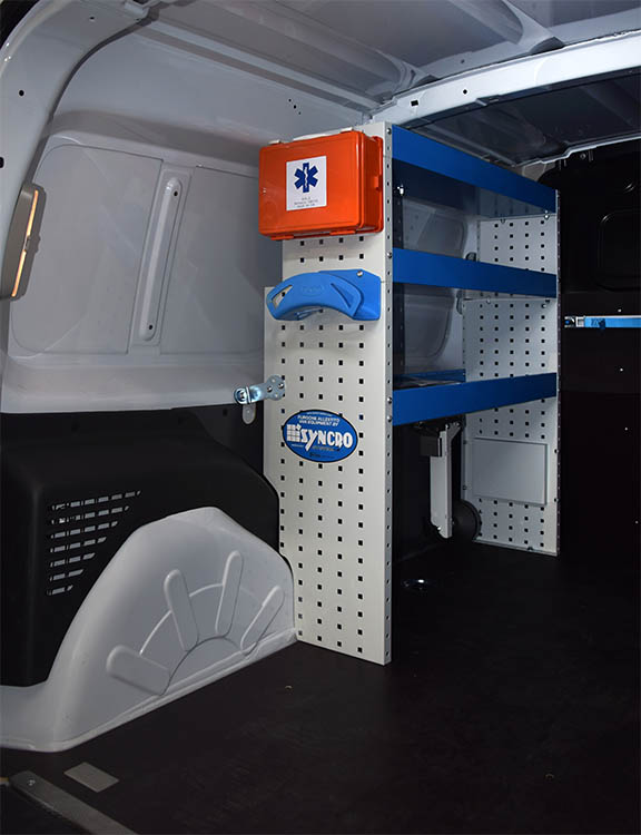 02 Citan con scaffalatura e accessori Syncro Svizzera