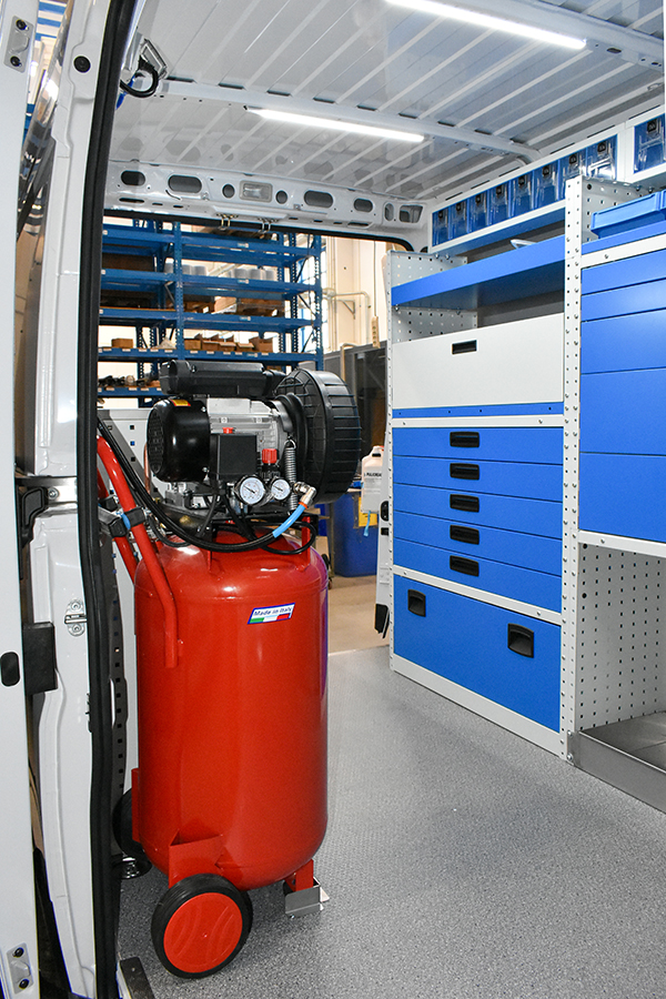 02 Compressore con ruote per furgoni Syncro Svizzera