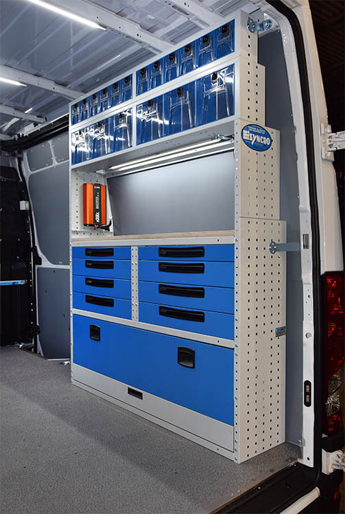 03 Daily con ripiano di lavoro e cassetti metallici o trasparenti Syncro Ultra Svizzera