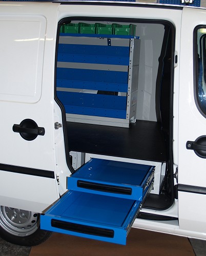 03 accesso laterale cassetti sottopavimento Svizzera