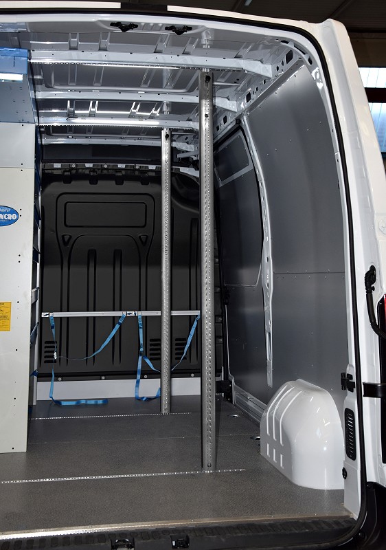 03 barre fermacarico su furgone Svizzera