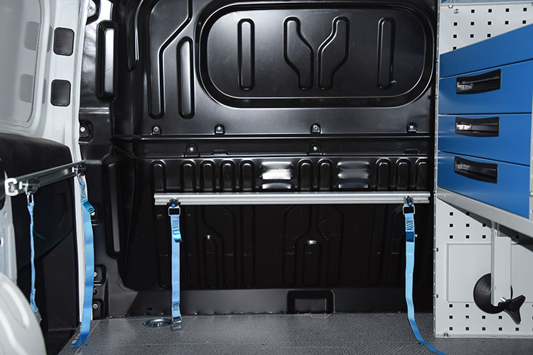 04 Paratia di fondo con barra e cinghia di bloccaggio Syncro Svizzera