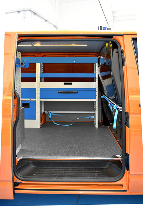 04 Transporter con sistemi di bloccaggio merci Syncro Svizzera