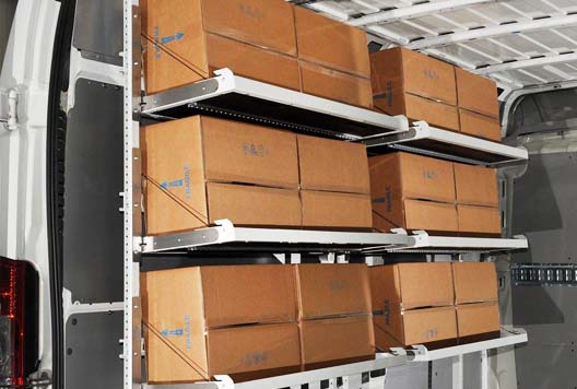 3 ripiani ribaltabili carichi Svizzera