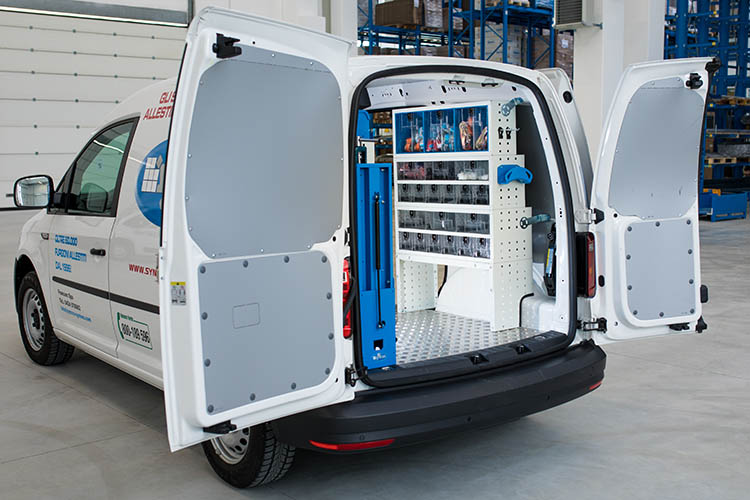 cassettiere trasparenti su furgone allestito piccolo Svizzera