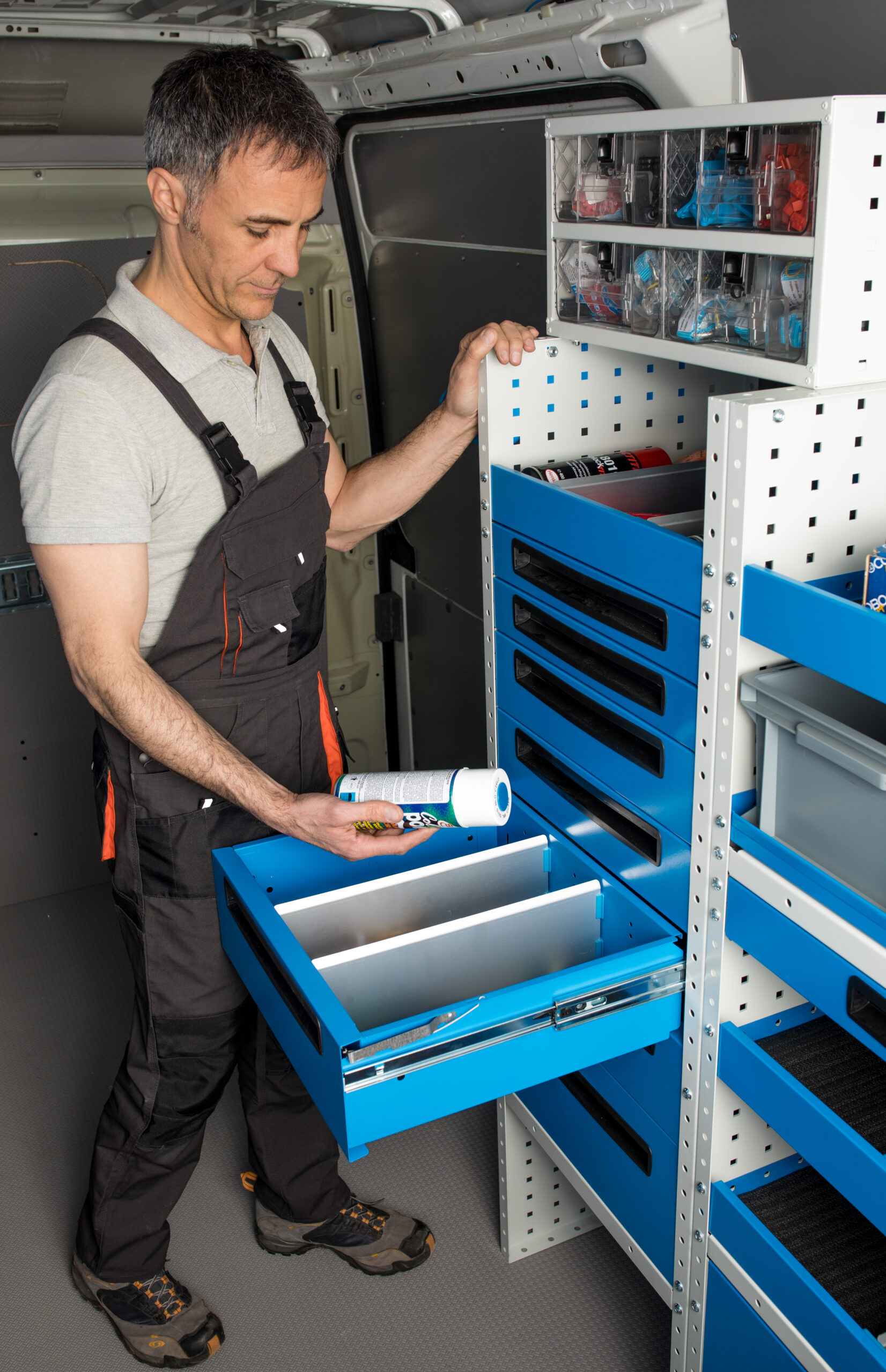 Cassetto metallico aperto Svizzera scaled